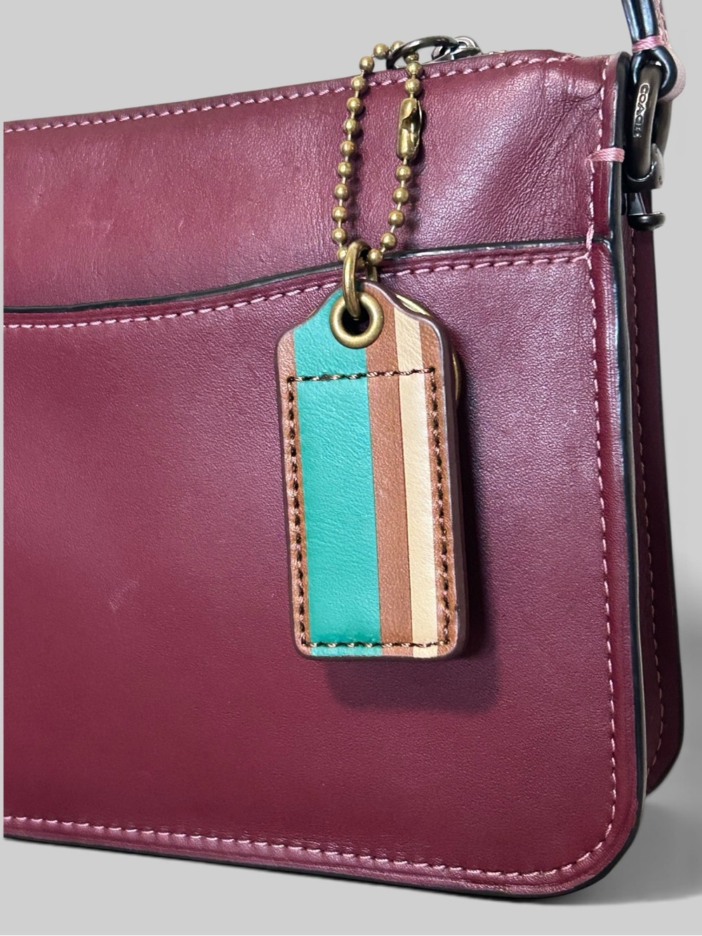 COACH Leather Debossed Painted Stripe Brass Hardware Hangtag/Key Ring/ Bag Charm - Picture 5 of 6